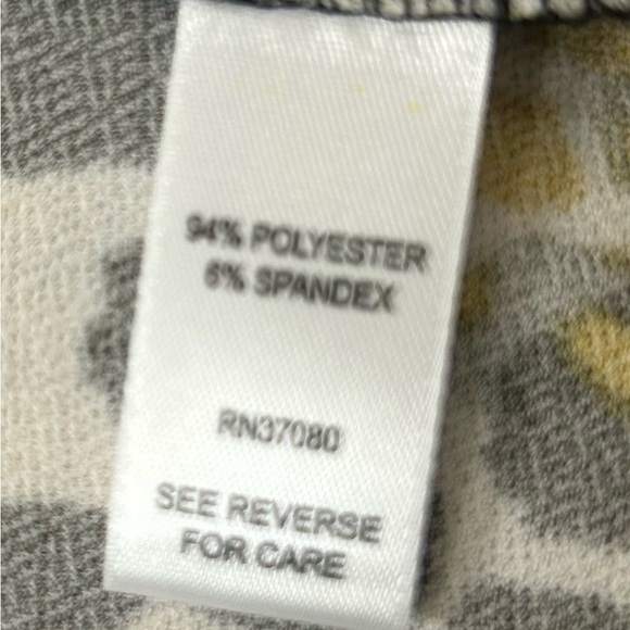 Cato Gold and Black Patterned Short Sleeve Blouse. Perfect for Fall!!! - Picture 7 of 8